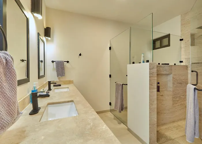 Casa El Ocaso | 2br Condo, Pool & Large Patio Cabo San Lucas